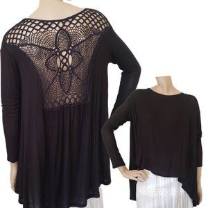 Finn & Clover Lace Back High Low Long Sleeve Flare Top SZ S Black